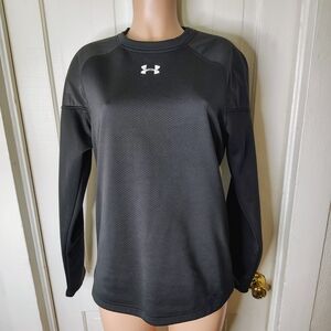 Under Armour Black Long Sleeve Crew Neck